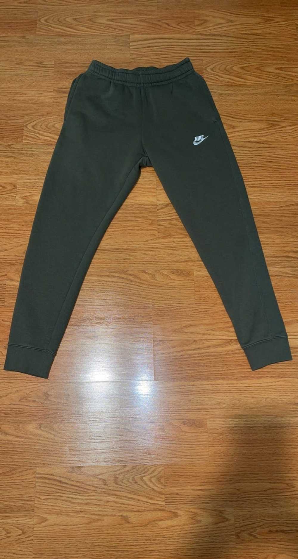 Nike Nike Sportswear Club Fleece Jogger - image 1