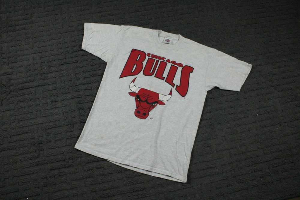 Chicago Bulls × NBA × Vintage Vintage League Lead… - image 1