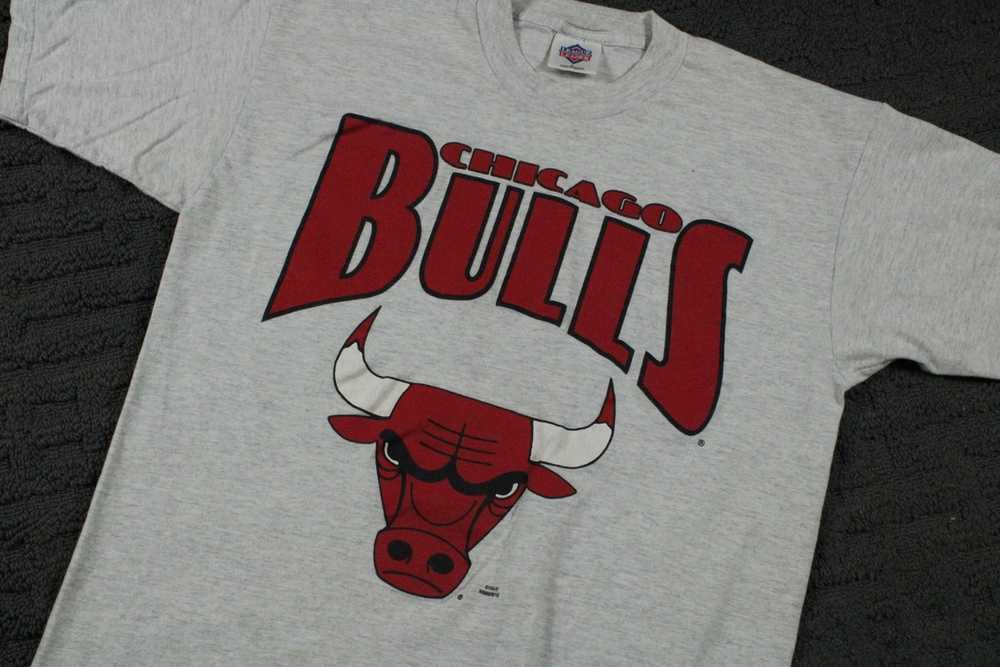 Chicago Bulls × NBA × Vintage Vintage League Lead… - image 2