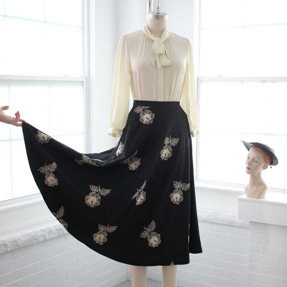 50s Embroidered Wool Skirt - image 1