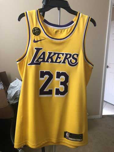 LeBron James Los Angeles Lakers Framed Autographed Gold Nike Authentic –  Super Sports Center