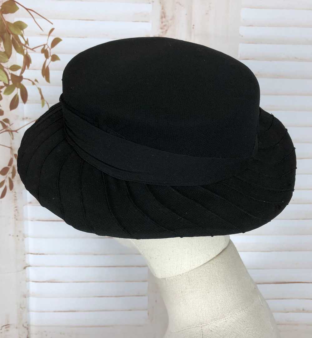Beautiful Brimmed Original 1930s 30s Crepe Hat Wi… - image 6
