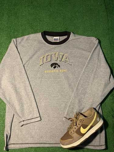 American College × Vintage Vintage Iowa sweater