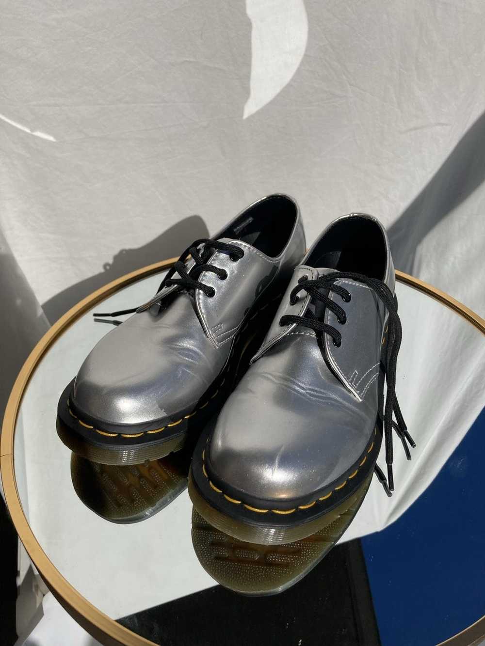 Dr. Martens Dr. Martens 1461 Silver Lo-Top US 6 W - image 2