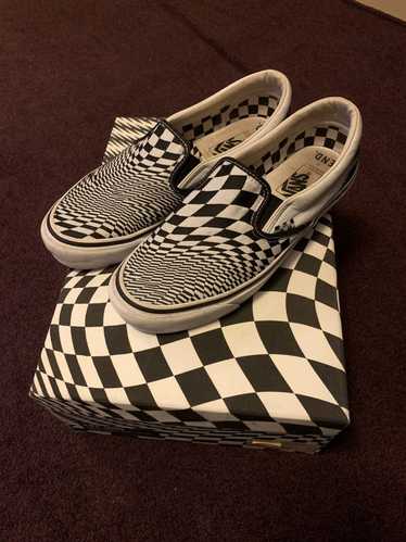 END × Vans End x Vans Collab Slip-Ons (With Origin