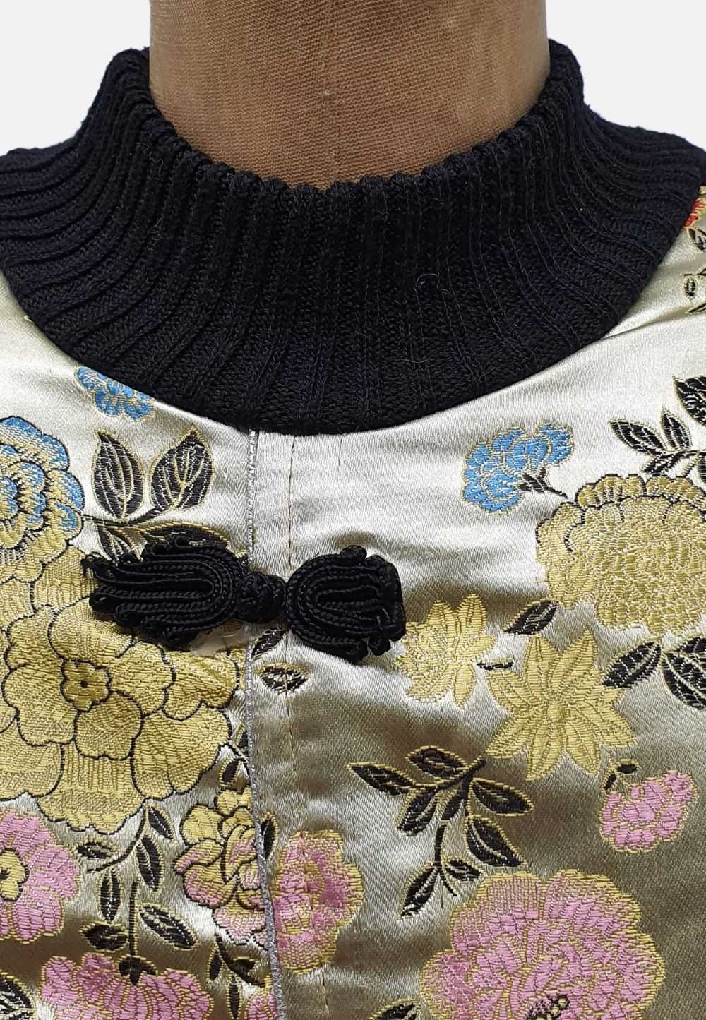 Black Frog Knit Chinoiseries - image 6