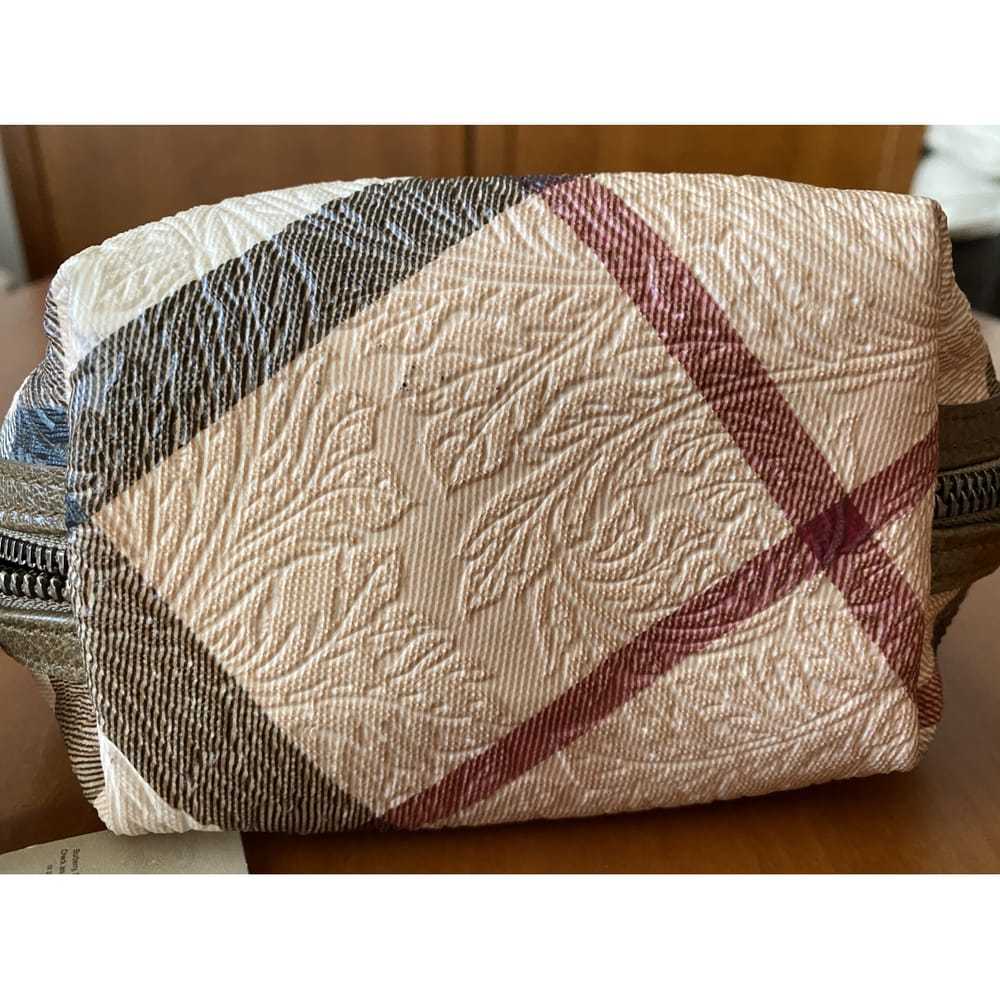 Burberry Cloth purse - image 3