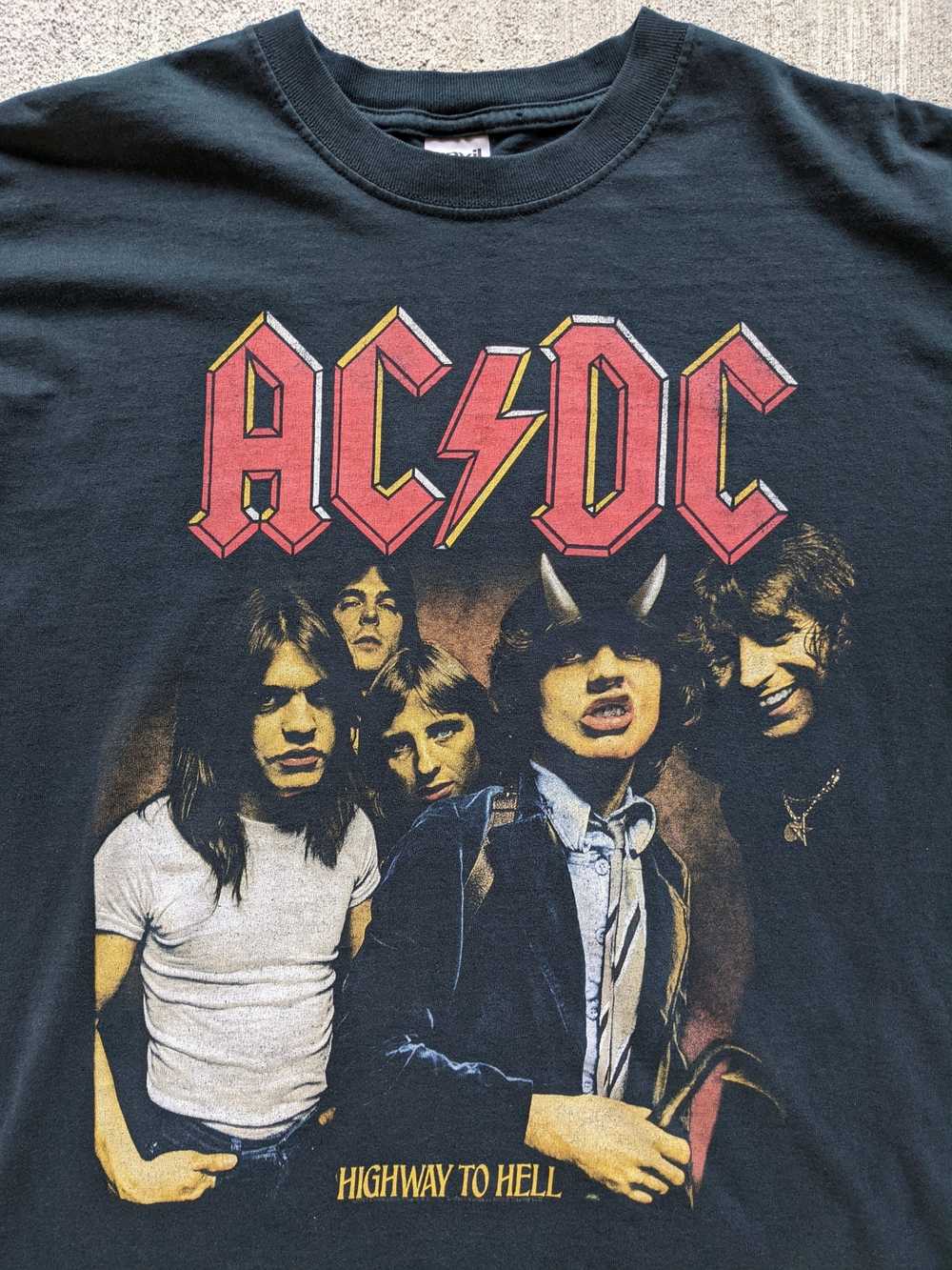 Vintage 2001 AC/DC Highway to Hell Tee - image 3