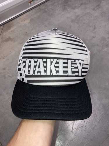 Oakley × Vintage VTG OAKLEY Trucker Mesh Snapback 