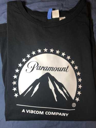 Divided Paramount studios tee shirt
