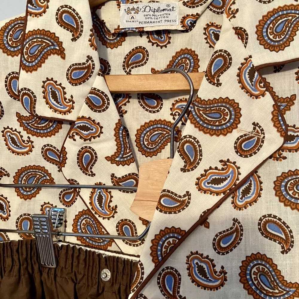 Vintage 60s Deadstock Small Pajama Set Brown Pais… - image 2