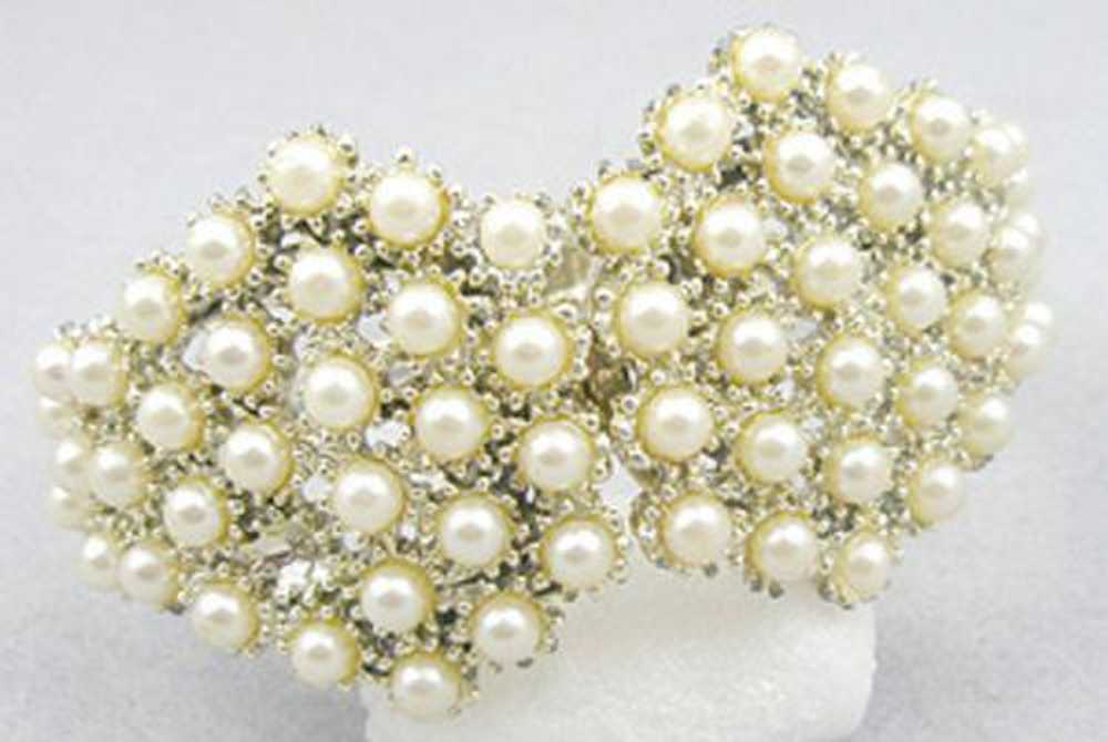 Faux Pearl Hinged Bracelet - image 1