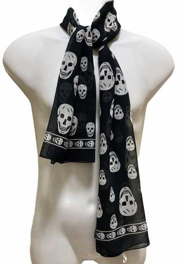 Designer × Other × Skulls Skulls scarf Inspired by