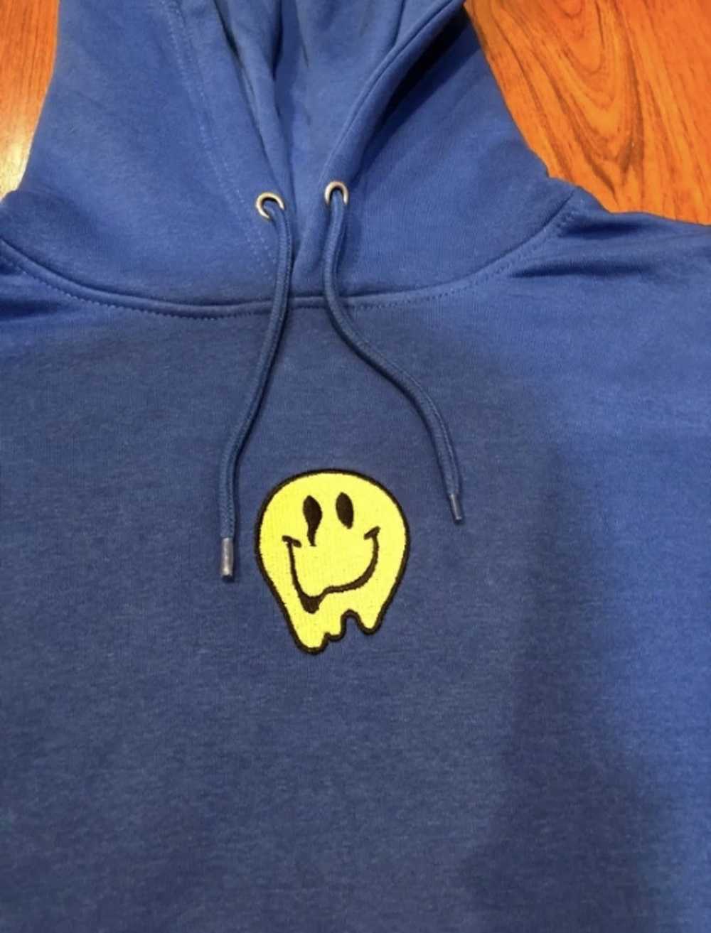 Tillys NEW TILLYS DRIPPING SMILEY FACE HOODIE SZ L - image 3