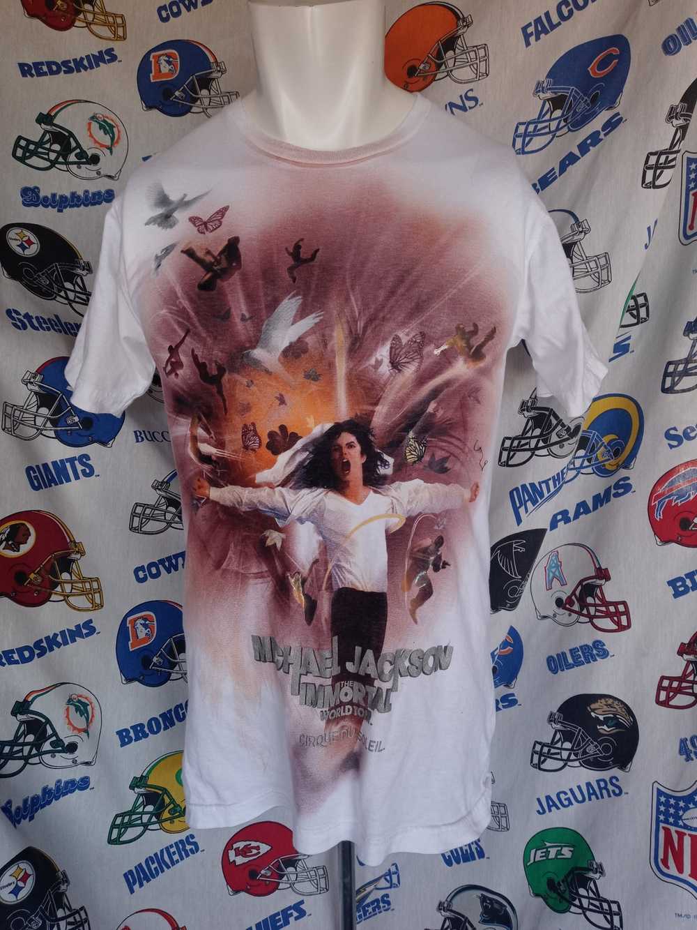 Michael Jackson × Tour Tee 2011 Michael Jackson I… - image 1