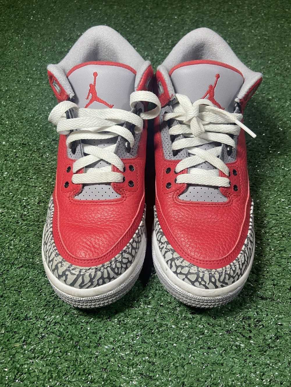 Jordan Brand × Nike Air Jordan 3 Retro SE Nike CHI - image 2