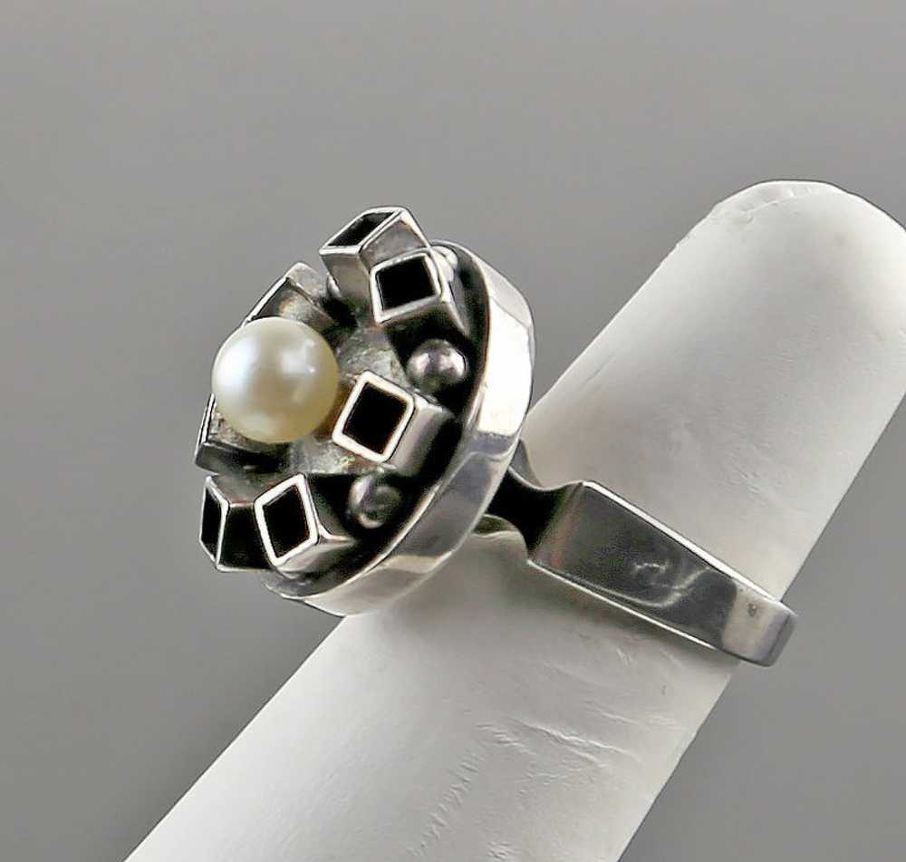 Israeli Modernist Sterling Ring with Pearl - Mid … - image 2