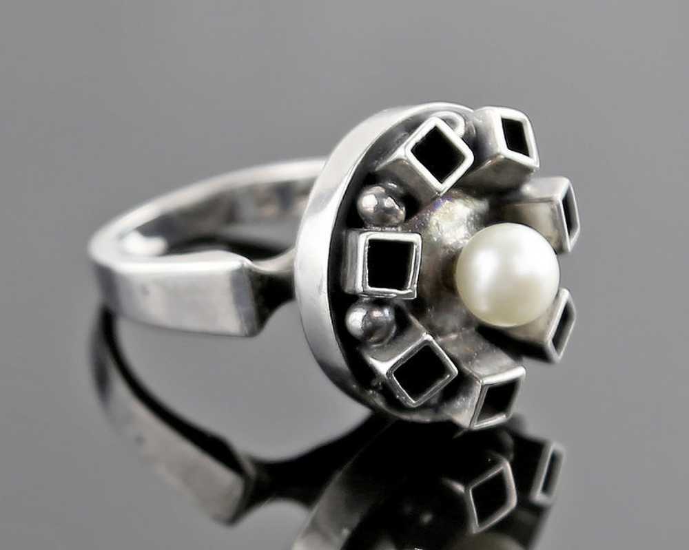 Israeli Modernist Sterling Ring with Pearl - Mid … - image 3