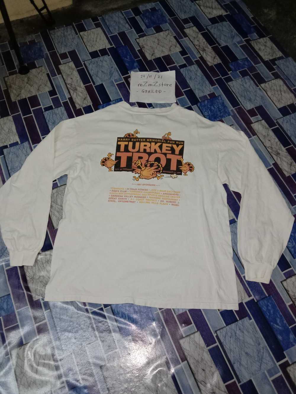 Hanes × Vintage Vintage 1997 TURKEY TROT Memorial… - image 1