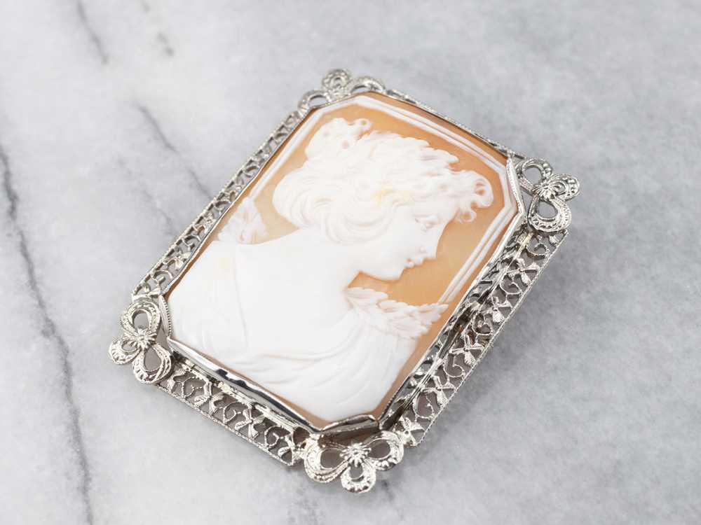 Beautiful Large Floral Cameo Brooch - image 3