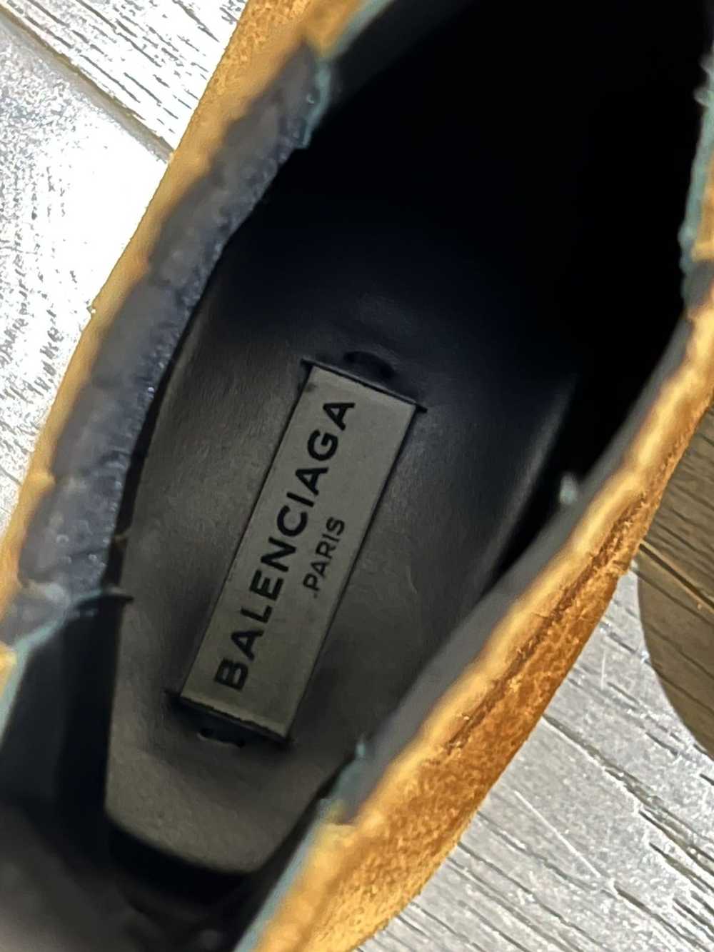 Balenciaga Balenciaga Suede Chelsea Boots sz41 - image 3
