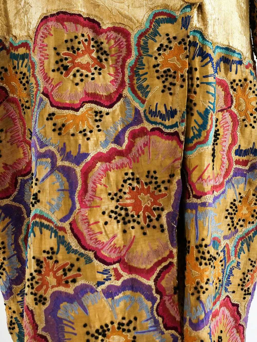 1920's Gold Lame Opera Coat with Floral Embroidery - image 6
