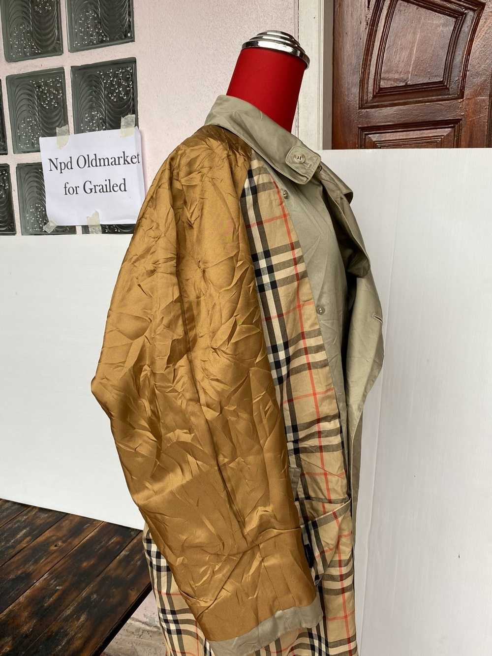 Burberry RARE VINTAGE BURBERRY TRENCH COAT - image 3
