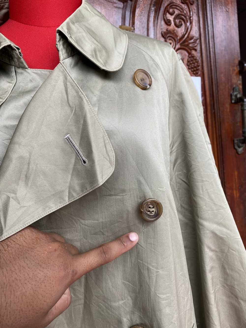 Burberry RARE VINTAGE BURBERRY TRENCH COAT - image 9