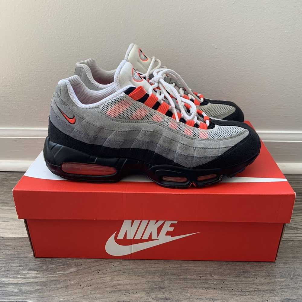 Nike A/W 2011 Nike Air Max 95 "Solar Red" Size 9 - image 3