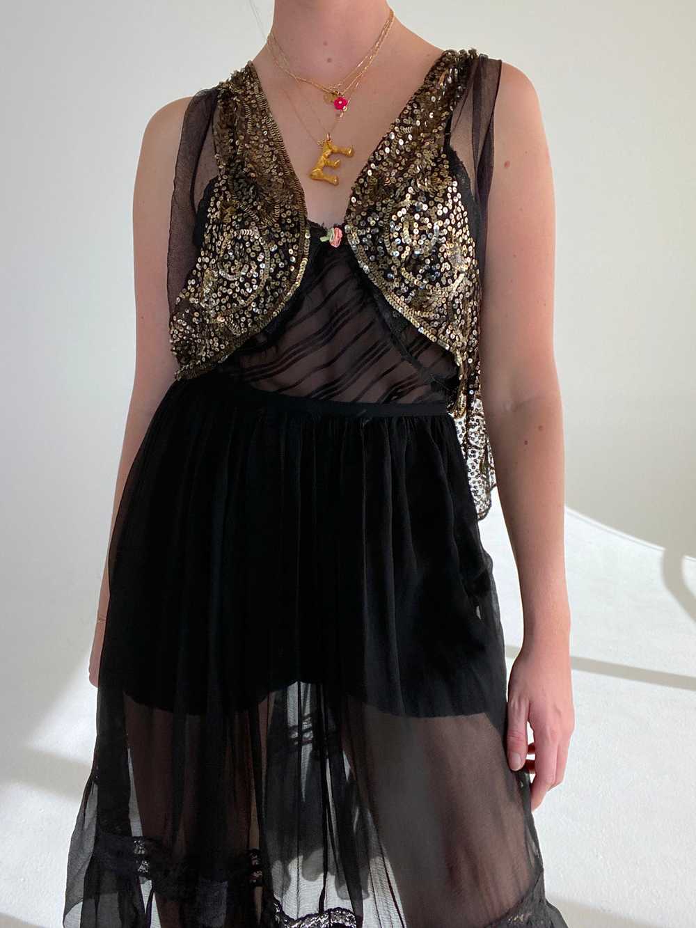 1920's Black and Gold Sequin Cape - image 2