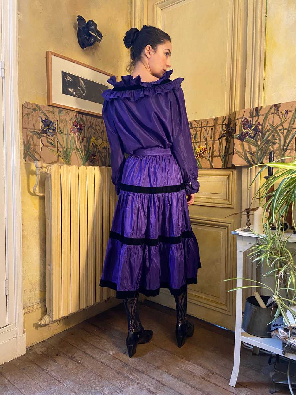 1970s Yves Saint Laurent purple silk taffeta set - image 5