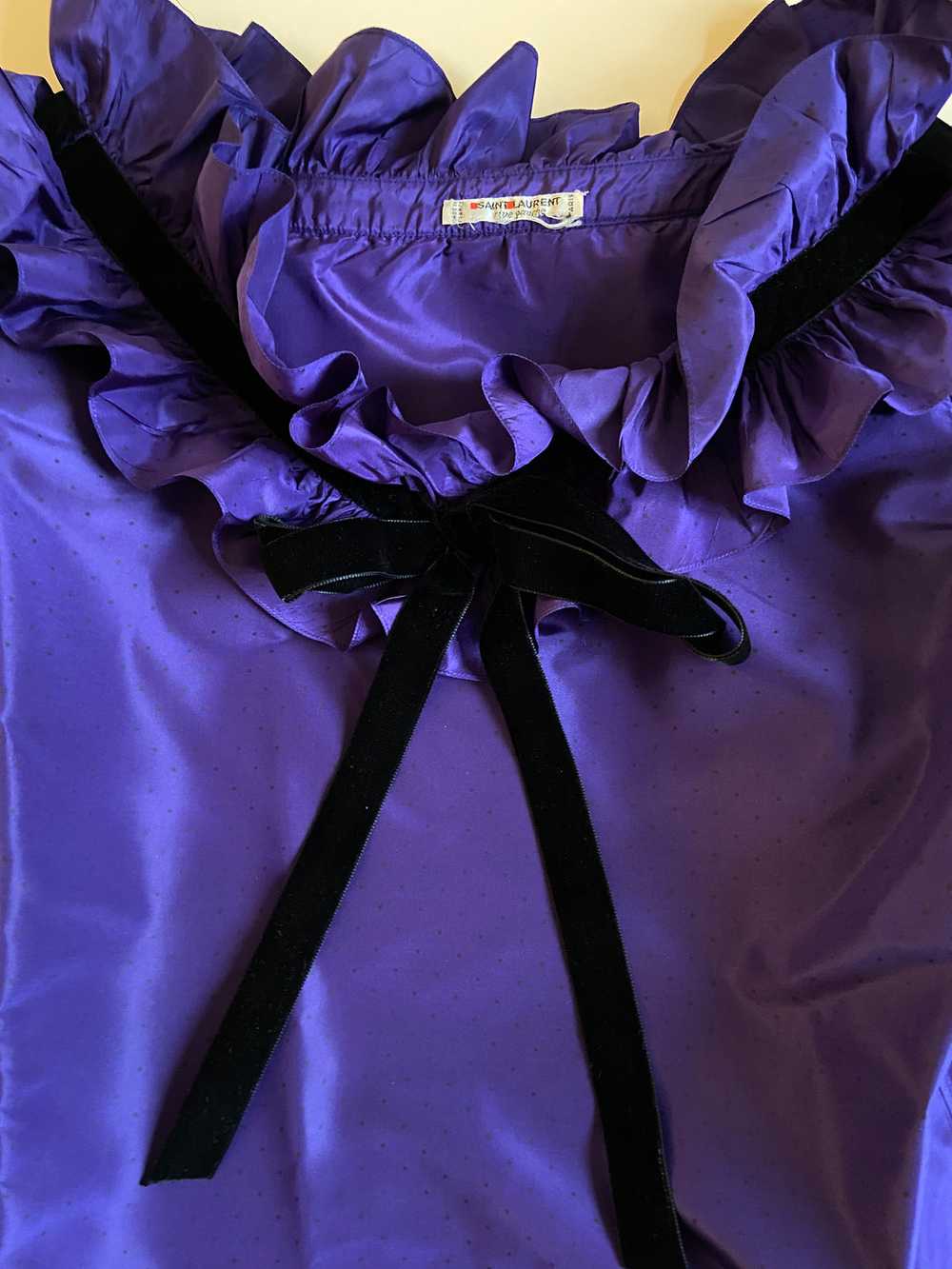 1970s Yves Saint Laurent purple silk taffeta set - image 7