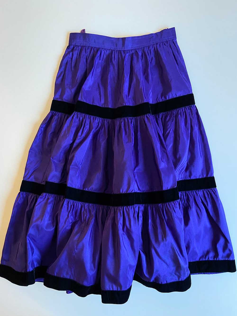 1970s Yves Saint Laurent purple silk taffeta set - image 8