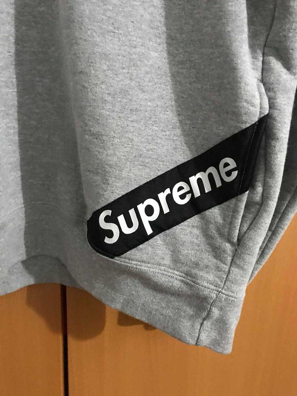 Supreme Supreme Corner Label Hooded Sweatshirt He… - image 2