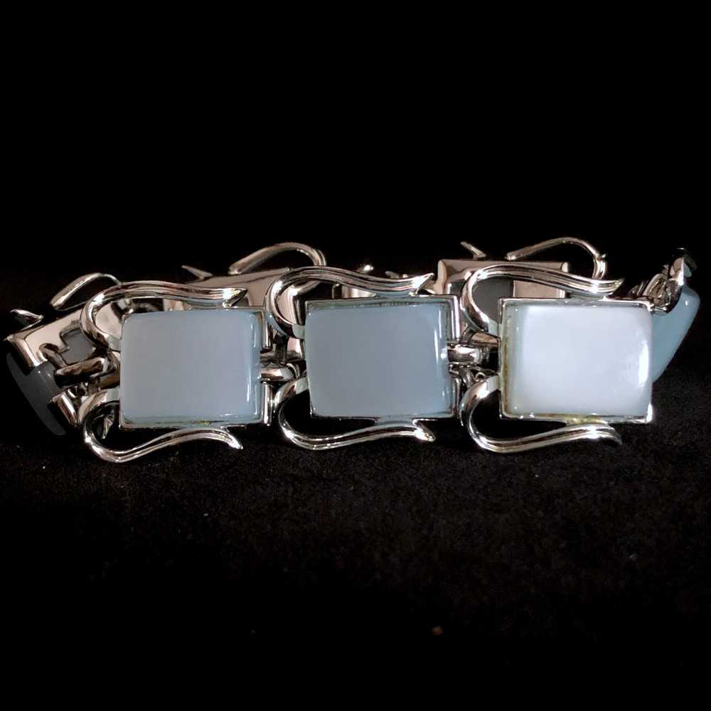 Late 50s/ Early 60s Coro Lucite Necklace & Bracel… - image 5