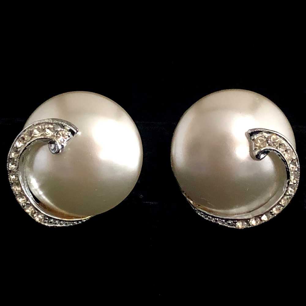 1960s Tara Pearl & Rhinestone Earrings - image 1