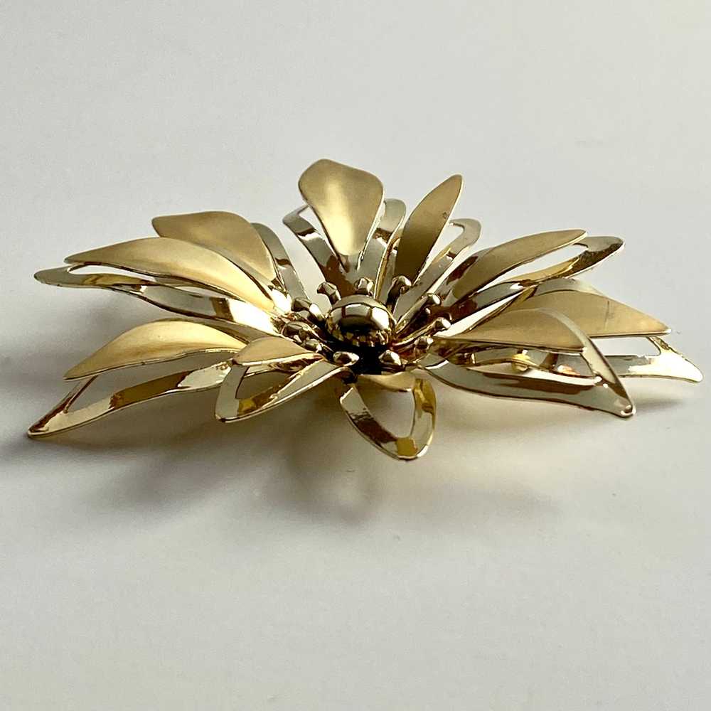 Late 60s/ Early 70s Poinsettia Brooch - image 2
