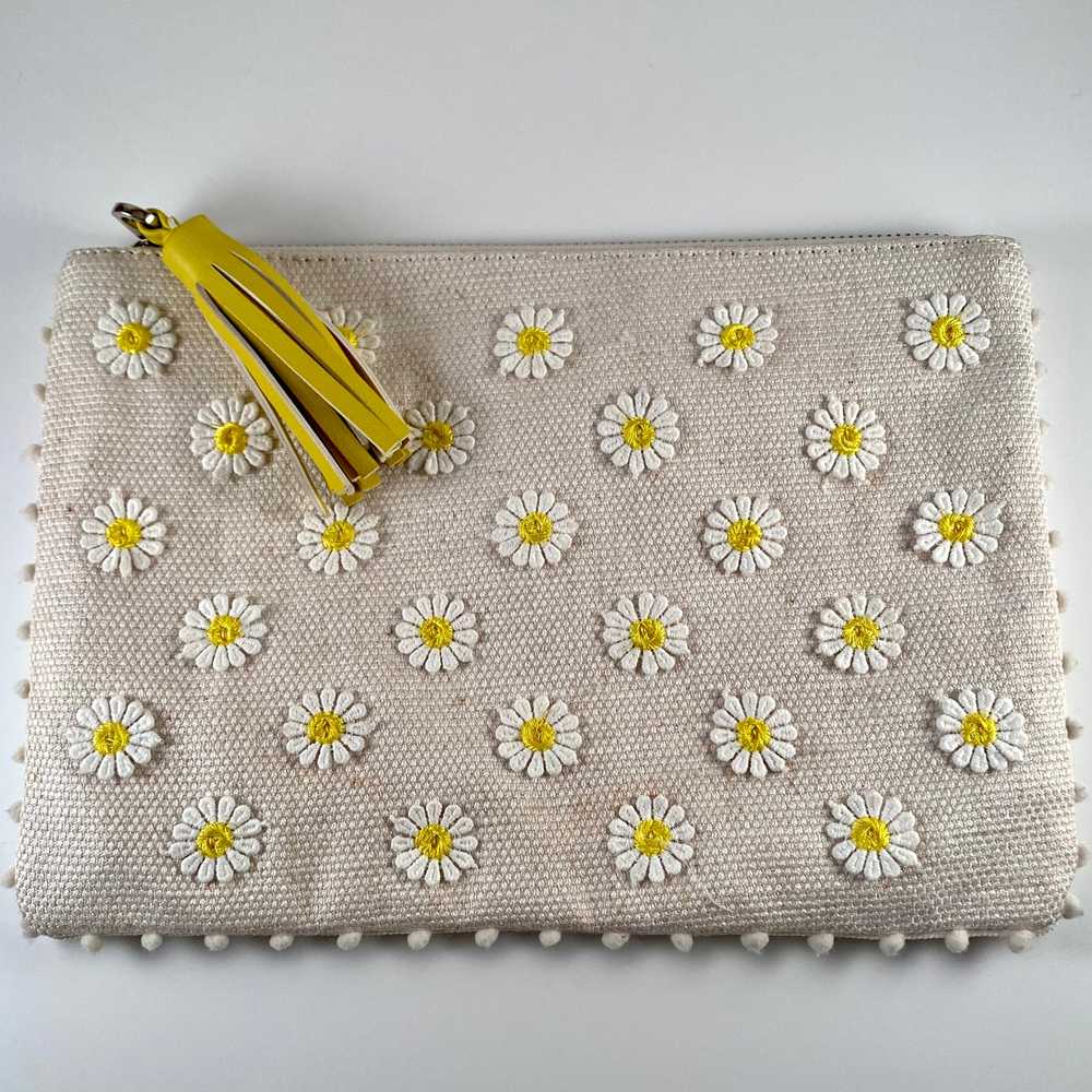 2000s Nila Anthony Daisy Clutch - image 1