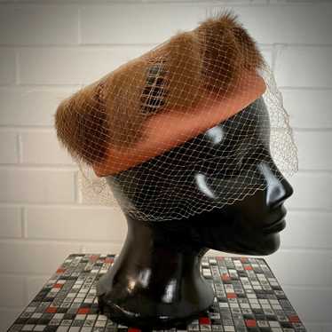 1950s Fur Embellished Pillbox Hat With Veil - image 1