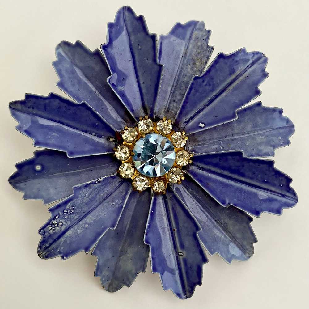 Late 60s/ Early 70s Enamel Flower Brooch - image 1