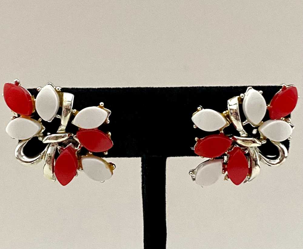 Late 50s/ Early 60s Red & White Lucite Earrings - image 1