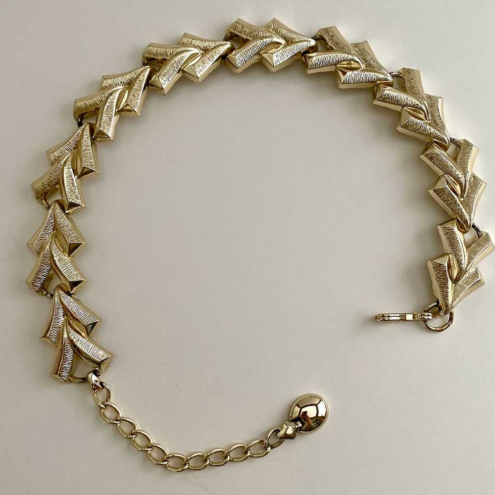Late 50s/ Early 60s Pale Gold Choker - image 3