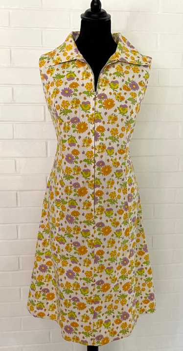 1960s Flowered Shift Dress