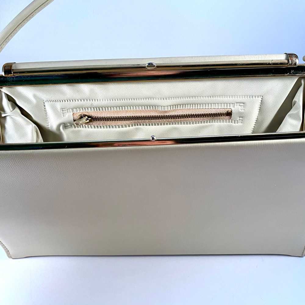 Late 50s/ Early 60s Ivory Handbag - image 4