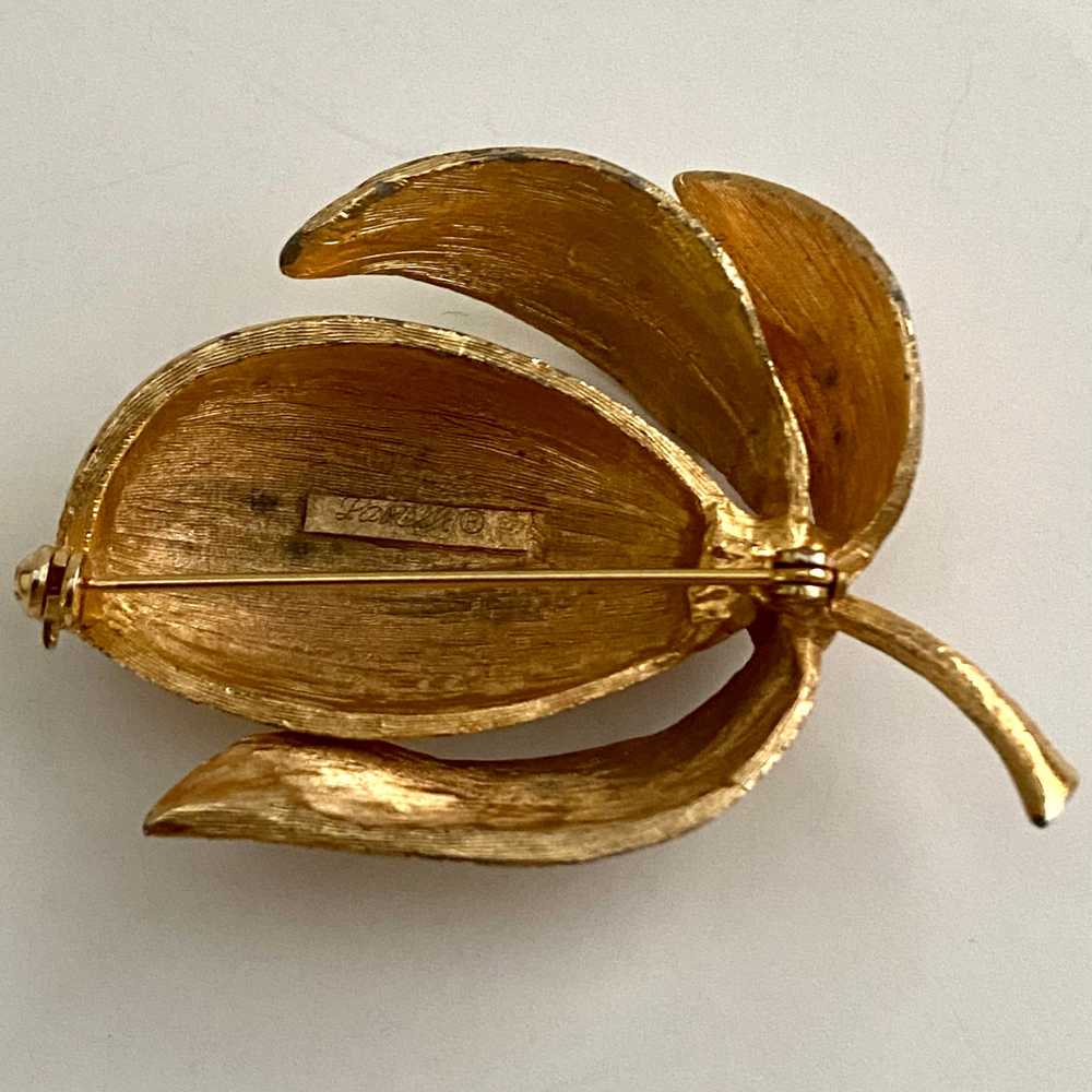 1960s Pastelli Gold-Tone Brooch - image 3