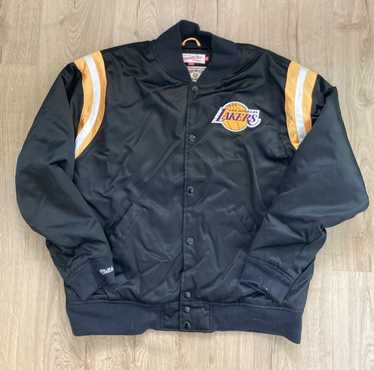 🌴🏀 The Pro Standard @lakers Remix Satin Jacket is OVER 50% OFF