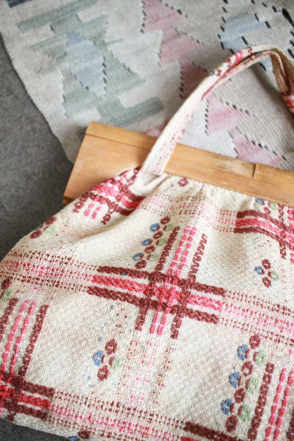 1950s Pink Geometric Woven CottonHandbag - image 2
