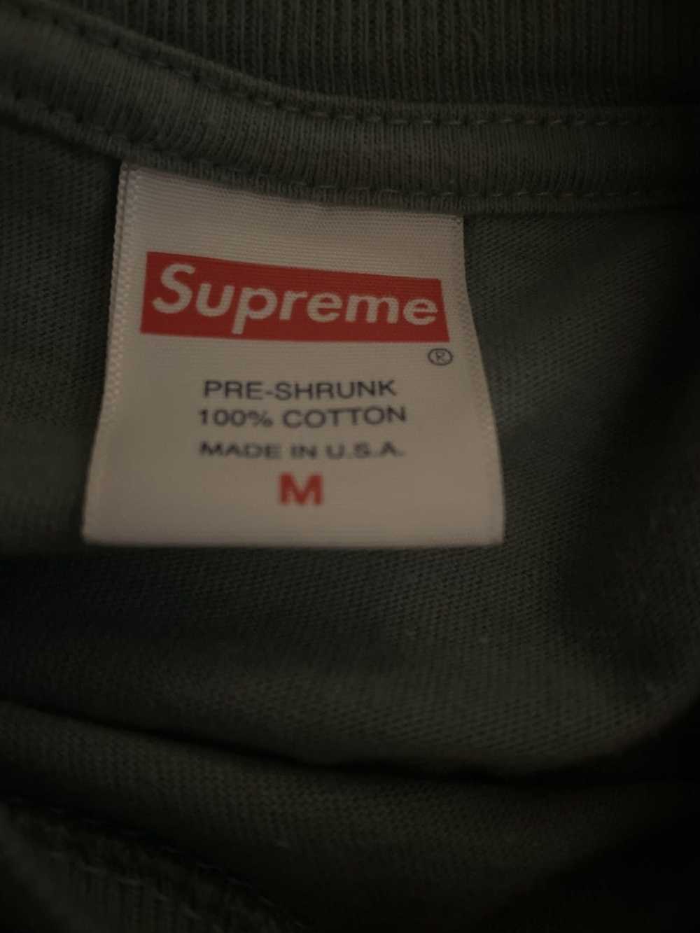 Supreme Supreme Tee sage green Medium barely worn - image 2