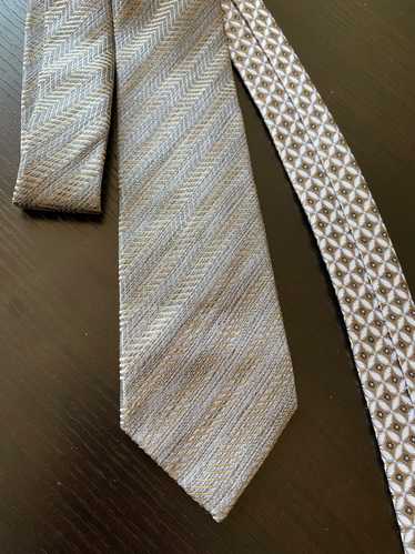 Egara Egara Tan and Silver Tie 100% Silk