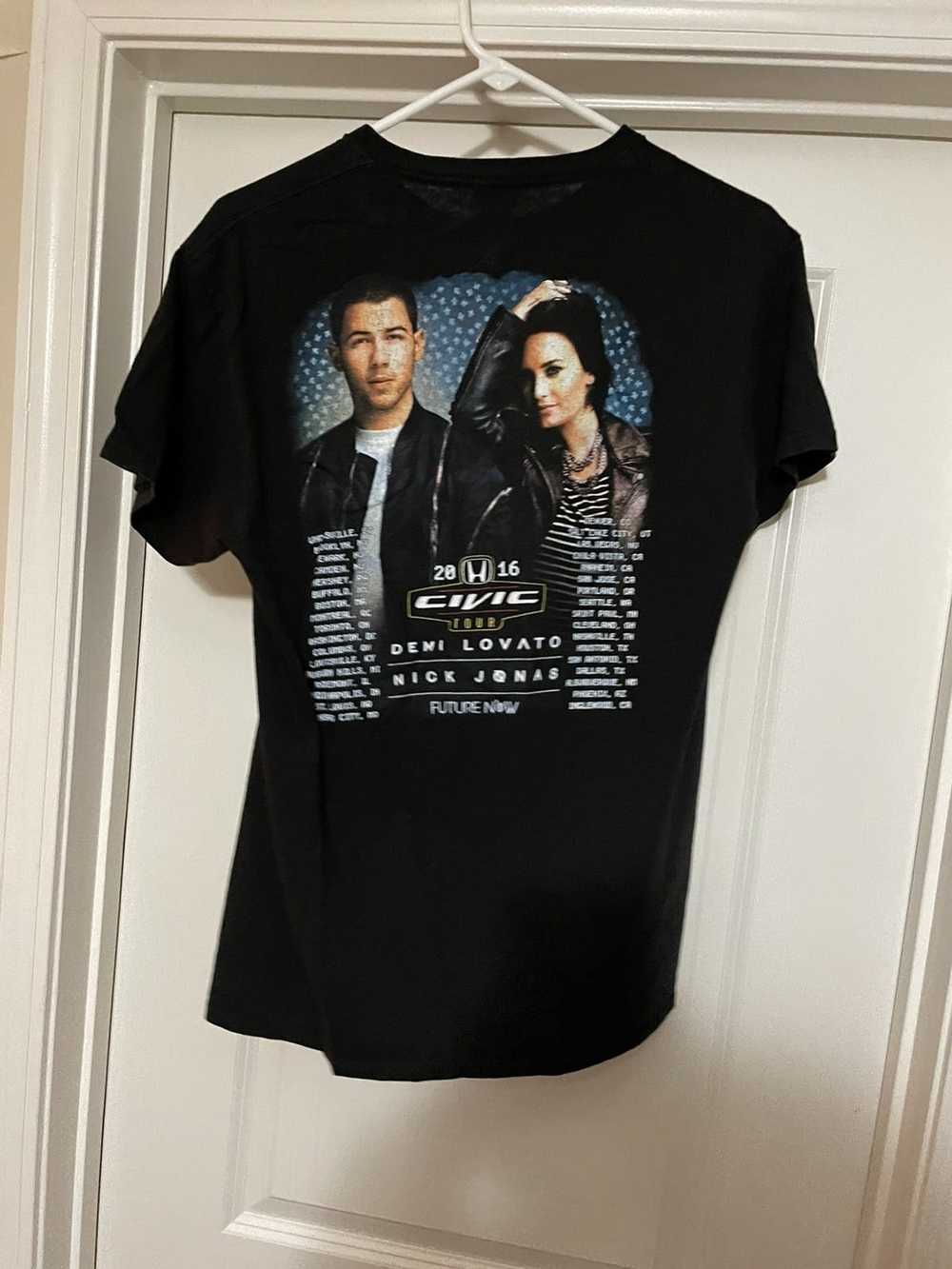 Vintage Y2K Demi Lovato x Nick Jonas Tour T-Shirt - image 3